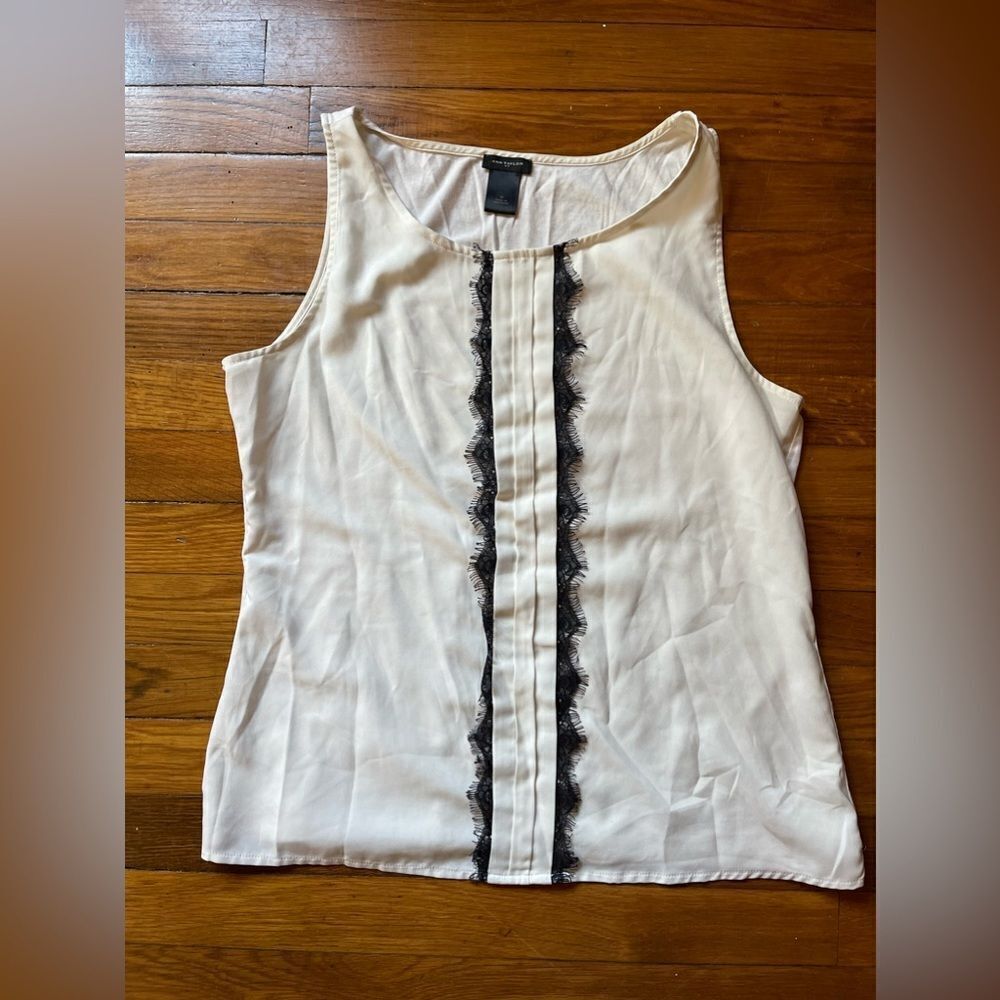 Medium white and black Ann Taylor tank top with lace detail